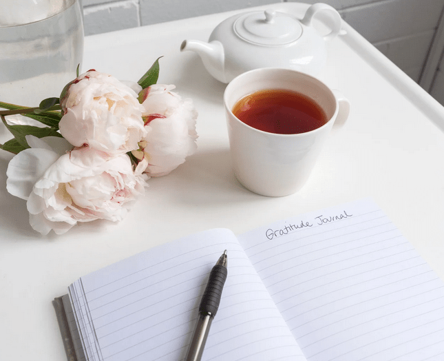 10 Journaling Tips to Help You Start (and Stick With) a Meaningful&nbsp;Practice